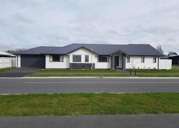  at 2 Ellesmere Street, Burwood, Christchurch