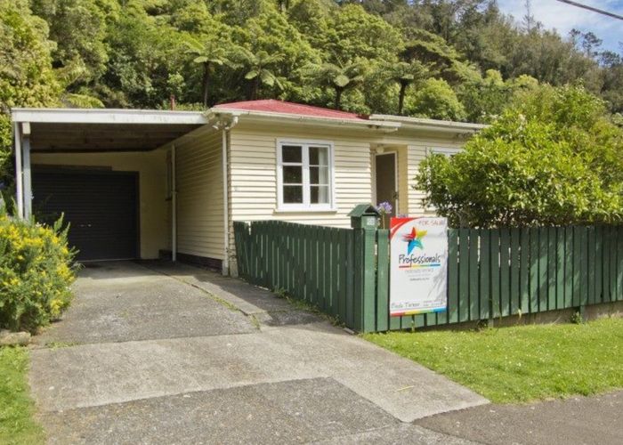  at 68 Sunny Grove, Wainuiomata, Lower Hutt