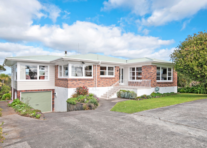  at 1066 Scenic Drive North, Swanson, Auckland