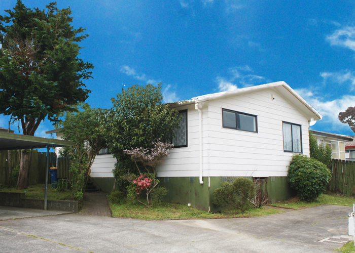  at 1/239 Waitemata Drive, Ranui, Auckland