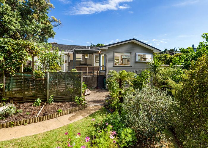  at 4 Channel View Road, Campbells Bay, Auckland