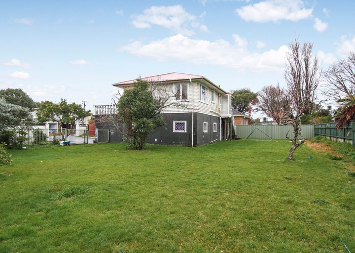  at 120 Kolmar Road, Papatoetoe, Auckland