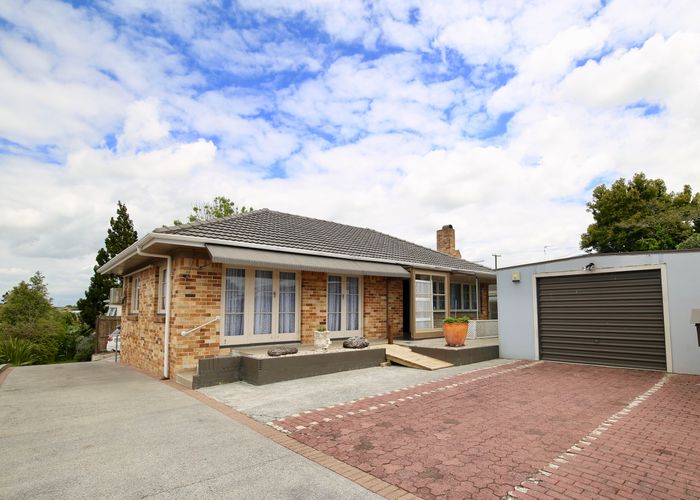  at 166 Cambridge Road, Hillcrest, Hamilton