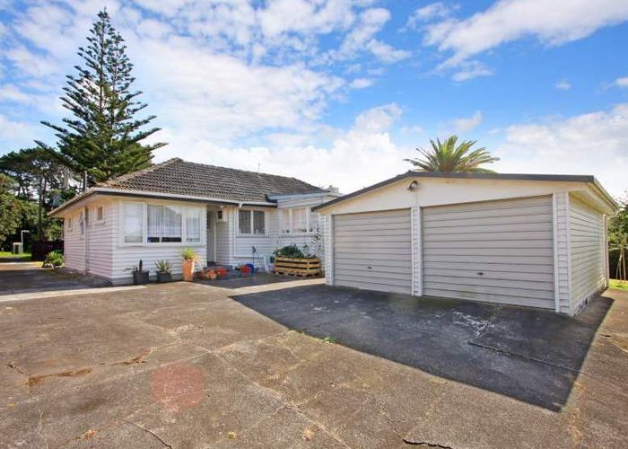  at 2 Church Street, Otahuhu, Auckland
