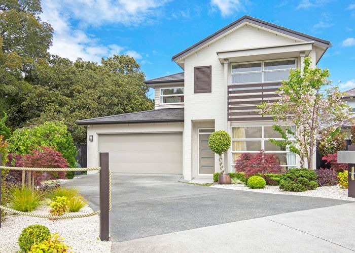 at 11 Bellagio Way, Flat Bush, Auckland