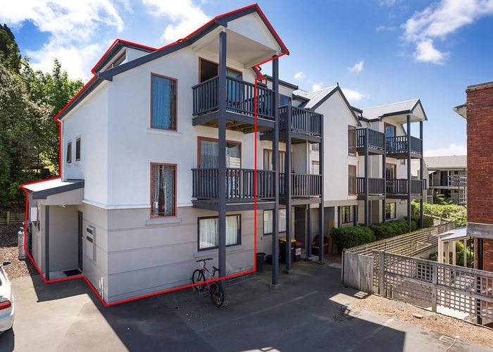  at 75C York Place, Dunedin Central, Dunedin