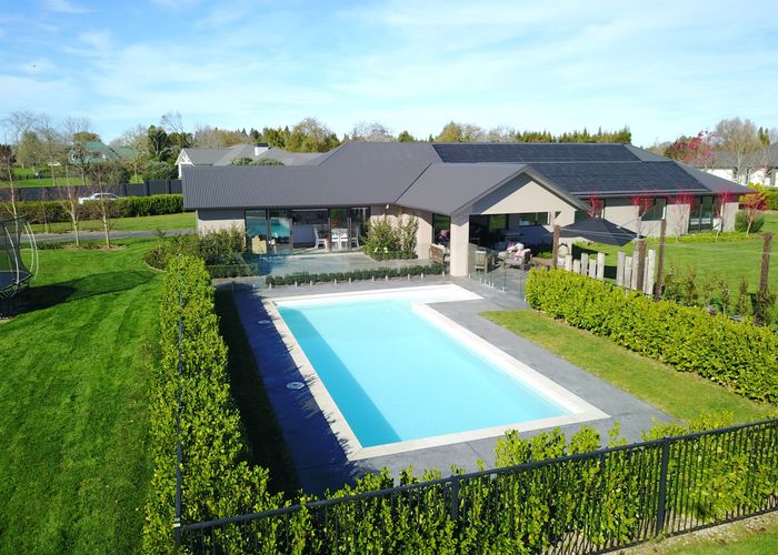  at 30 Redwood Grove, Tamahere