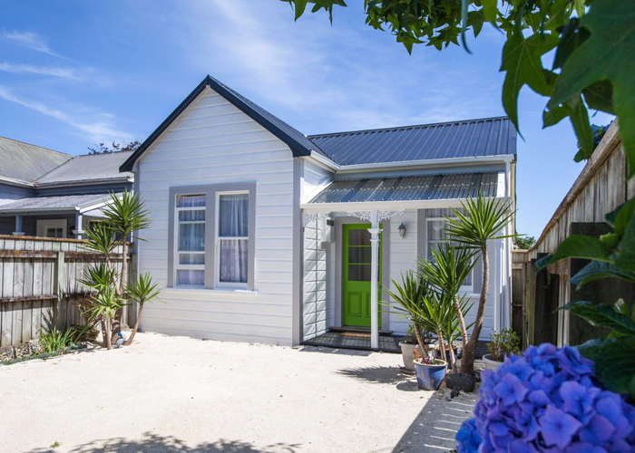  at 165 Lemon Street, Strandon, New Plymouth