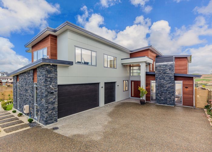  at 7 Bounty Road, Long Bay, Auckland