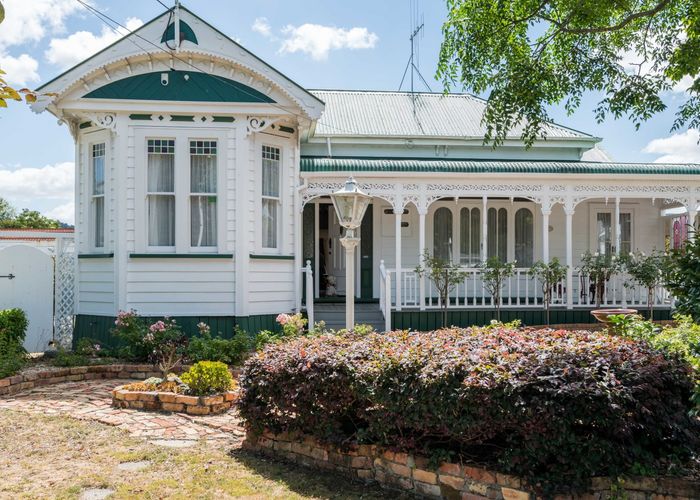  at 83 Hatea Drive, Regent, Whangarei