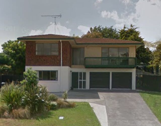  at 19 Palmyra Way, Half Moon Bay, Auckland