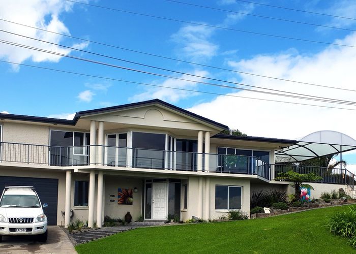 Free property data for 1 Maraetai Heights Road, Maraetai, Auckland