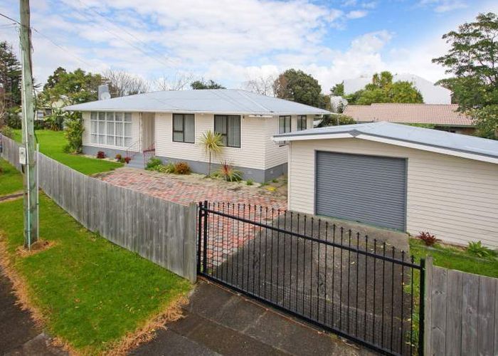  at 1/4 Bernard Street, Papatoetoe, Auckland