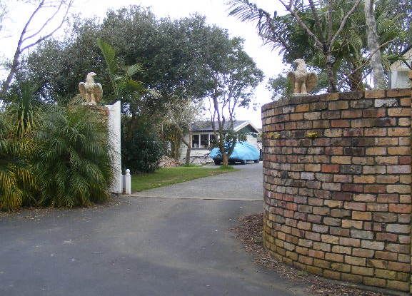  at 15 GRANDE VUE ROAD, MANUREWA, Auckland