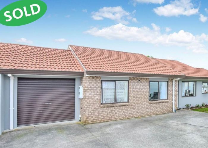  at 77 Pooks Road, Ranui, Auckland