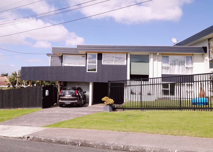  at 1/111 Sylvan Ave, Northcote, North Shore City