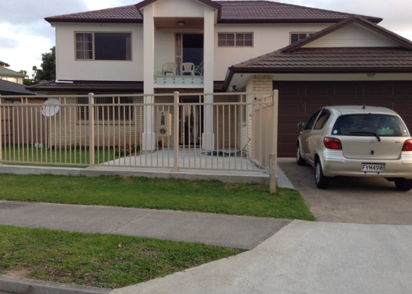  at 4 Mediterranean Way, Goodwood Heights, Auckland