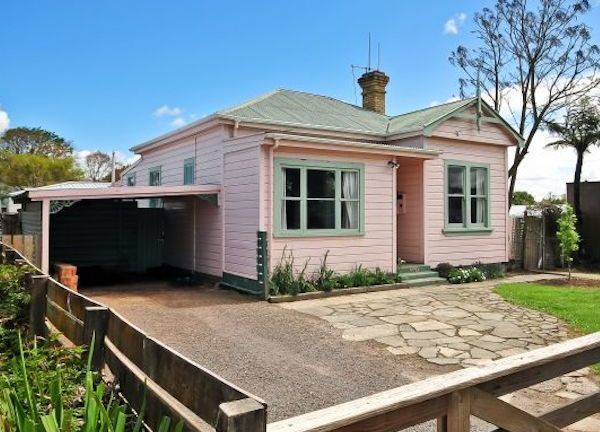  at 92 Rifle Range Road, Dinsdale, Hamilton