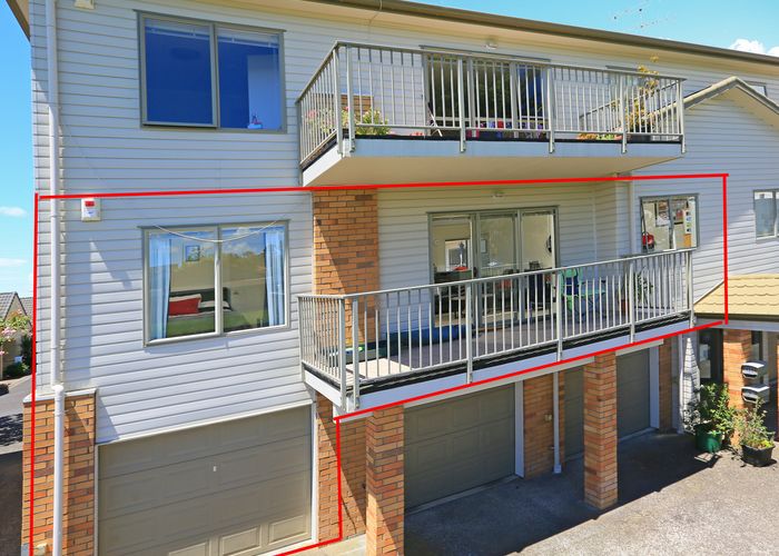  at 174/172 Mcleod Road, Te Atatu South, Auckland