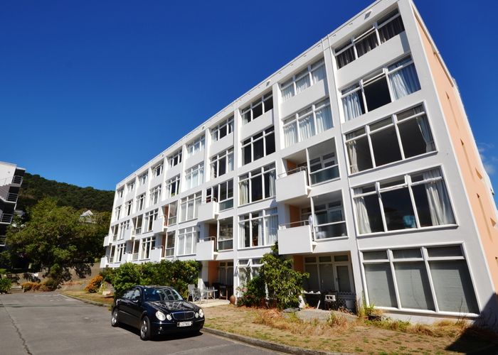  at 11/4 Claremont Grove, Mount Victoria, Wellington