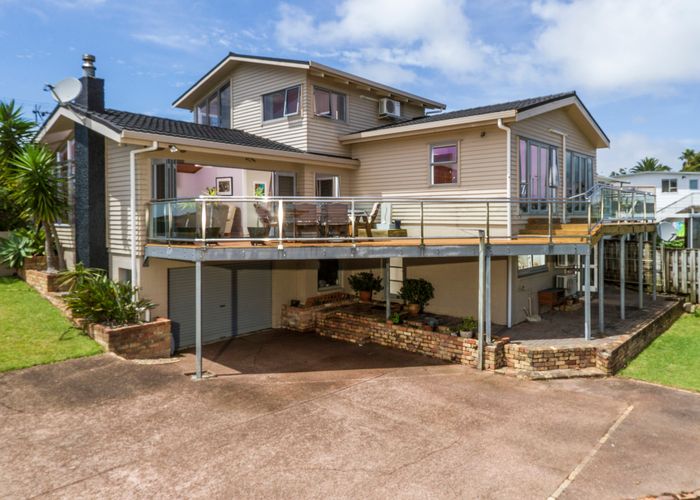  at 101 Arran Road, Browns Bay, Auckland