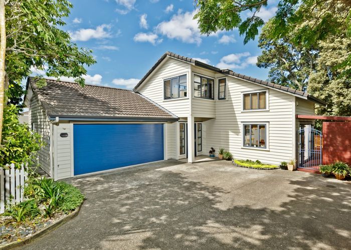  at 2/290 East Coast Road, Forrest Hill, Auckland
