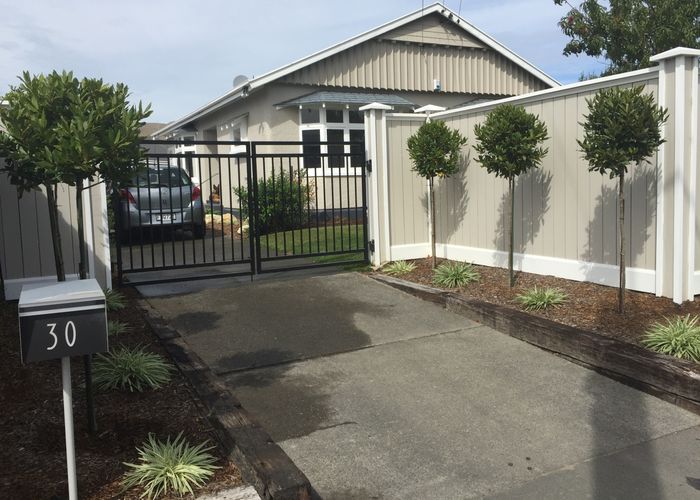  at 30 Gamblins Road, Saint Martins, Christchurch