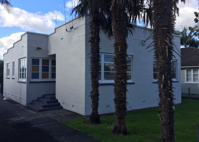  at 6 Papaku Road, Otahuhu, Auckland
