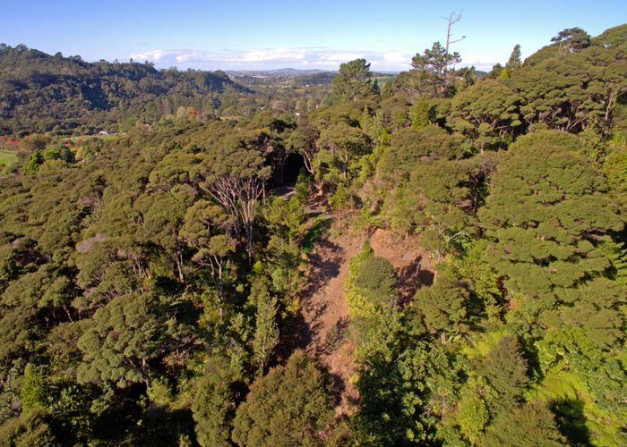  at 15 Hayes Road, Henderson Valley, Auckland