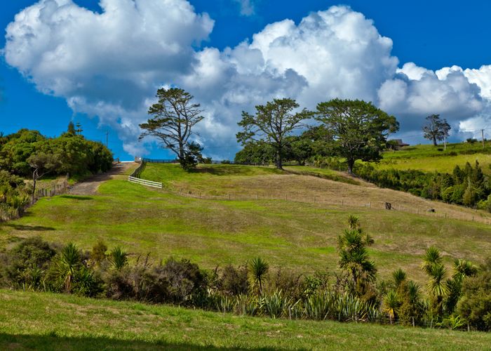  at 107 Vaughans Road, Okura, Auckland