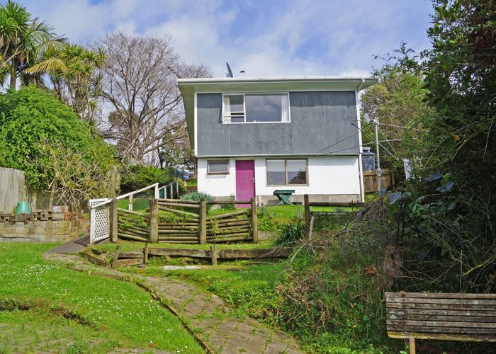  at 120 Candia Road, Henderson Valley, Auckland