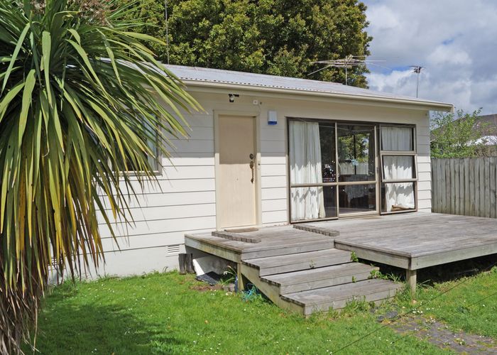  at 1/11 Ranui Station Road, Ranui, Auckland