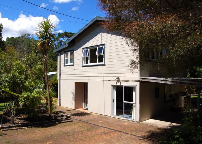  at 1 Kay Road, Swanson, Auckland