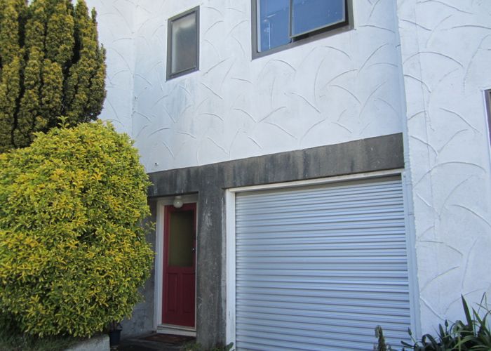  at 6/29 Main Road, Tawa, Wellington