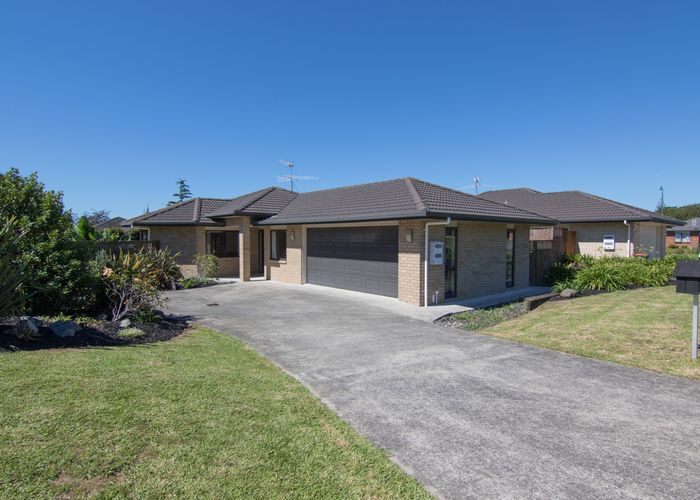  at 4 Fern Place, Beachlands, Auckland