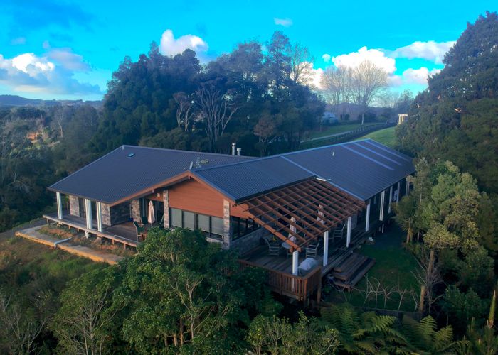 at 13 Ridgeline Way, Manurewa