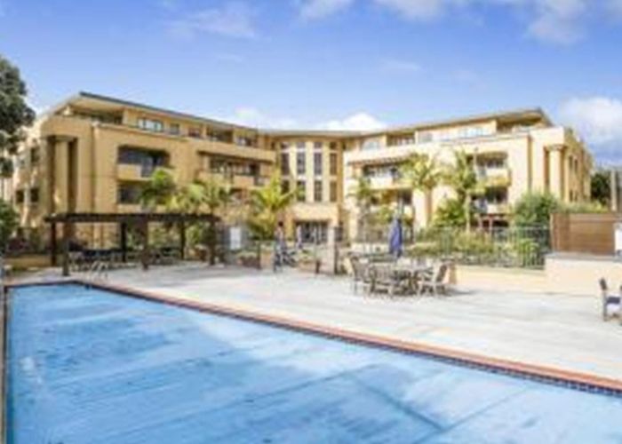  at 1k/7 BUTE RD, Browns Bay, Auckland