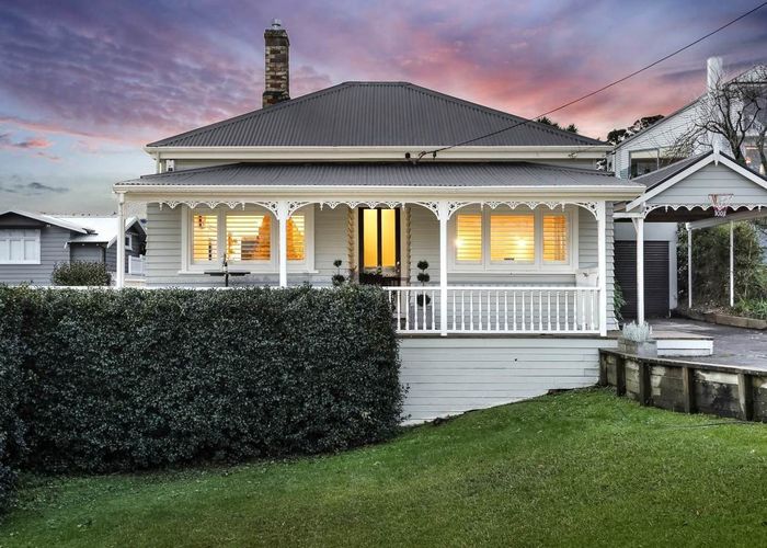  at 1/25 Rugby Road, Birkenhead, Auckland