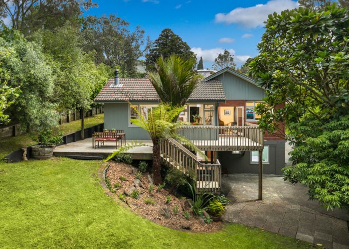 at 12 Park Road, Glenfield, Auckland