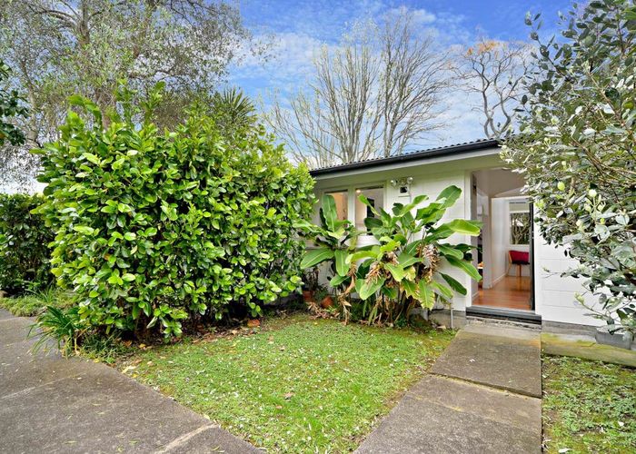  at 4/60 Wellington Street, Freemans Bay, Auckland