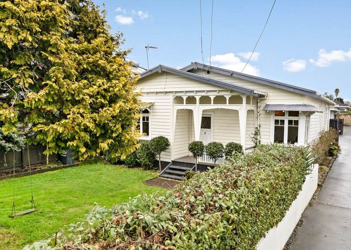  at 70 Alfred Street, Onehunga, Auckland