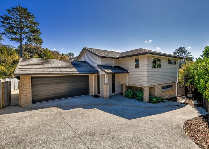  at 7B Pine Hill Crescent, Browns Bay, Auckland