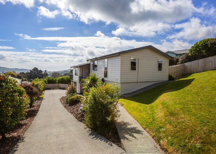 at 39 Rose Street, Ranui, Porirua