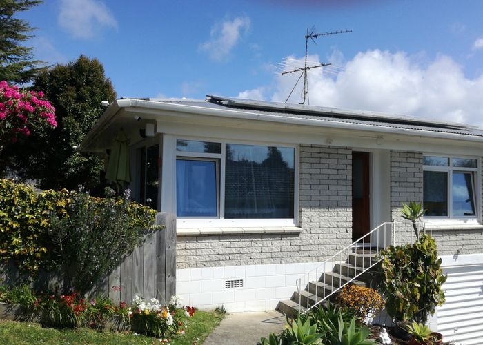  at 1/55 Velma Road, Hillcrest, Auckland
