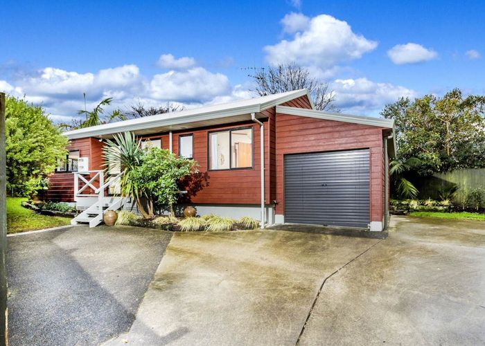  at 2/10 Corric Hill, Torbay, Auckland