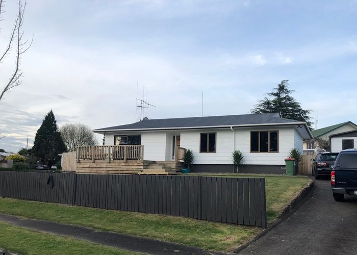  at 16 Riley Place, Fitzroy, Hamilton