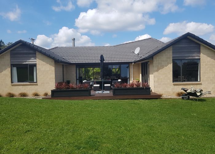  at 403 Oaia Road, Waimauku