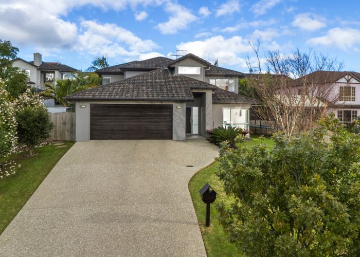  at 32 Vinewood Drive, Albany, Auckland
