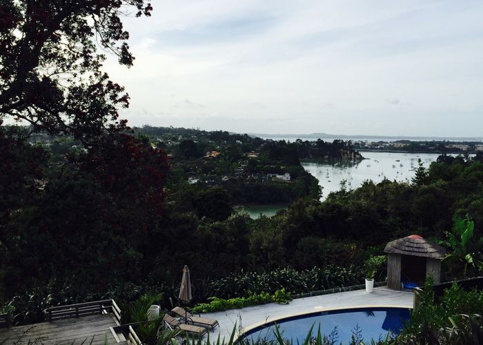  at 36 NGARAHANA AVE, Paremoremo, Auckland