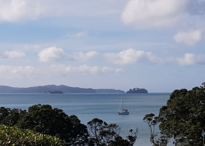  at 4 Buckleton Road, Tāwharanui Peninsula, Matakana